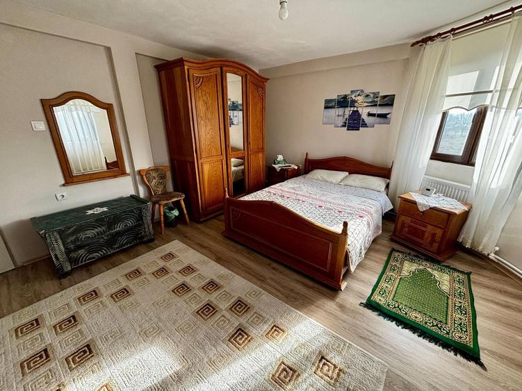 Casă individuală cu 3 camere cu Canalizare în Meri