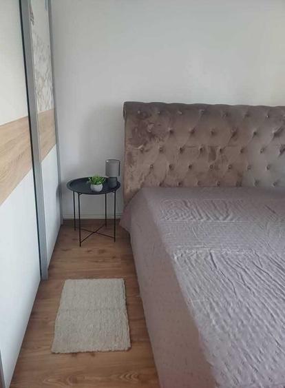 Apartament cu 2 camere decomandat în Exterior Vest