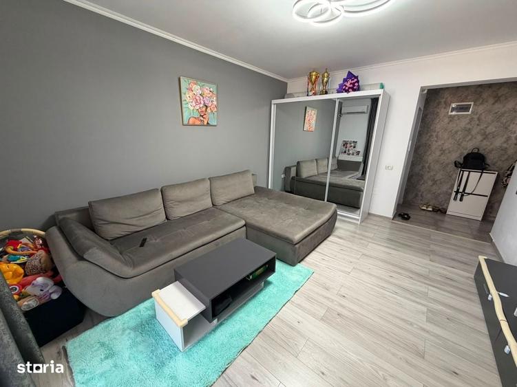 Apartament cu 3 camere decomandat în Dobroești