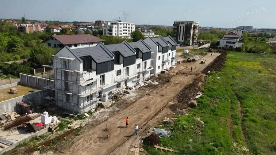 Casă cu 4 camere cu Teren 180 Mp în Prelungirea Ghencea
