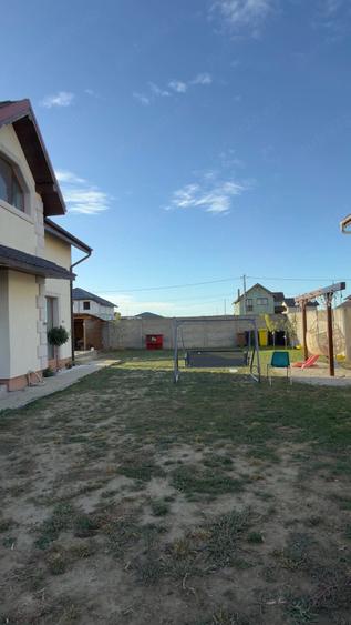 Casă cu Teren 450 Mp în Central