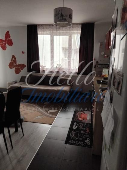 Apartament cu 2 camere semidecomandat în Florești