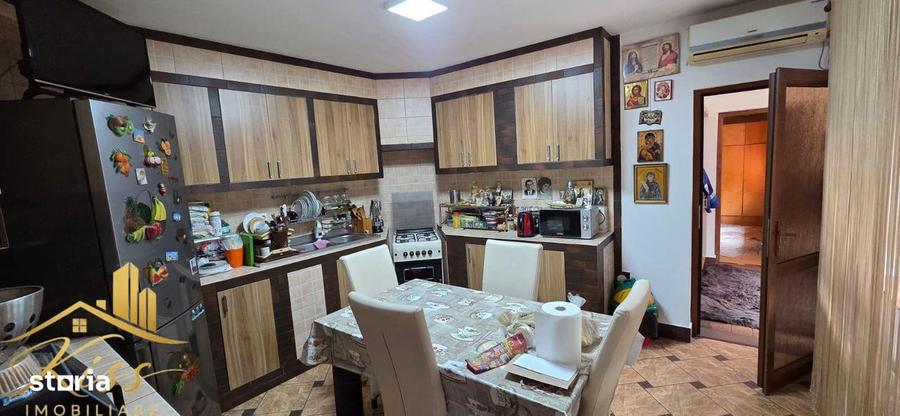 Casă cu Teren 471 Mp în Central