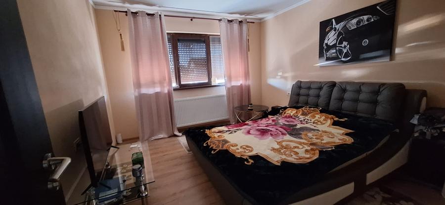 Duplex cu 5 camere cu Canalizare în Giarmata