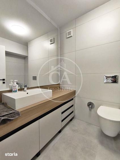 Apartament cu 2 camere semidecomandat în Seleuș