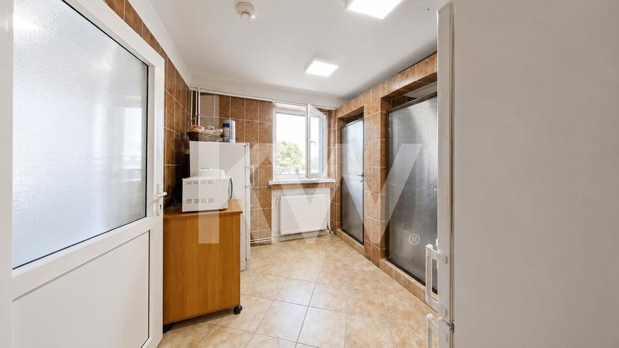 Spațiu comercial, de 245 mp, în Bartolomeu
