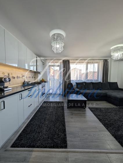 Apartament cu 3 camere semidecomandat în Florești