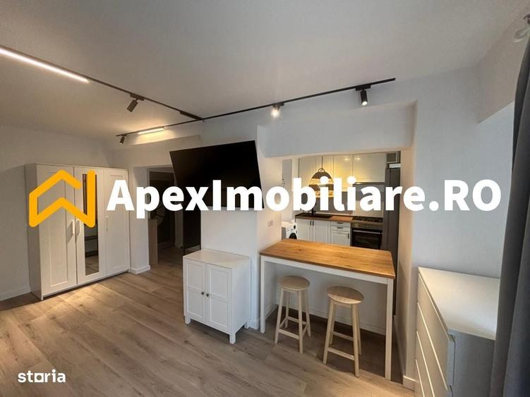 Garsonieră decomandată în Decebal