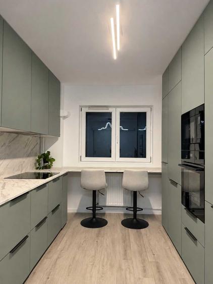 Apartament cu 4 camere semidecomandat în Ștefan cel Mare