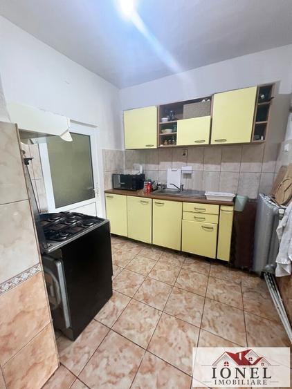 Casă individuală cu 4 camere cu Canalizare în Ighiu