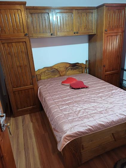 Apartament cu 3 camere decomandat în Romanești