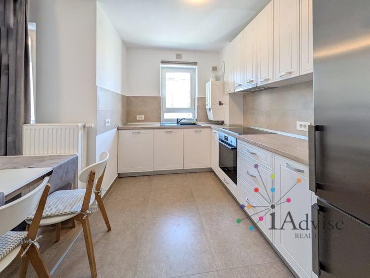 Apartament cu 2 camere decomandat în Tractorul