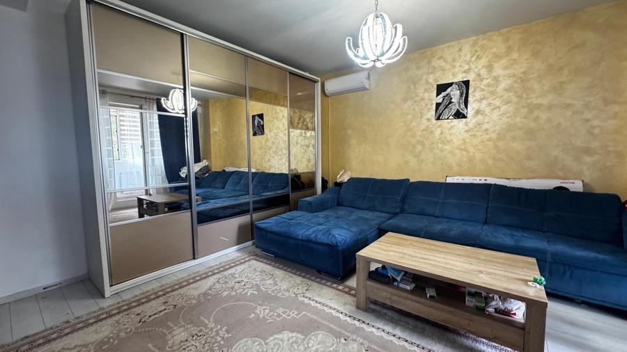 Apartament cu 3 camere în Militari