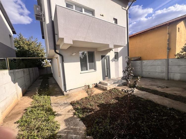 Casă cu 4 camere în Central