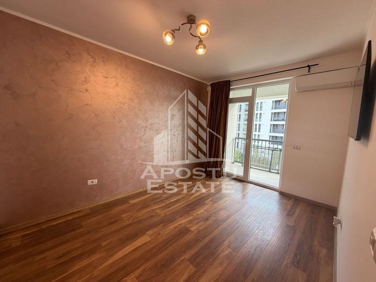 Apartament cu 3 camere decomandat în Aradului