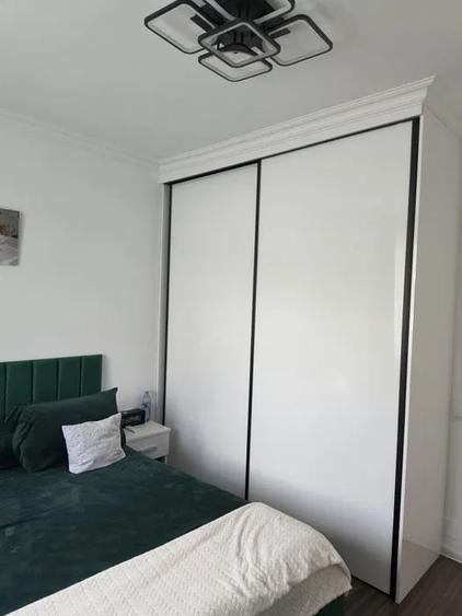 Apartament cu 3 camere semidecomandat, mobilat în Florești — fotografia 3
