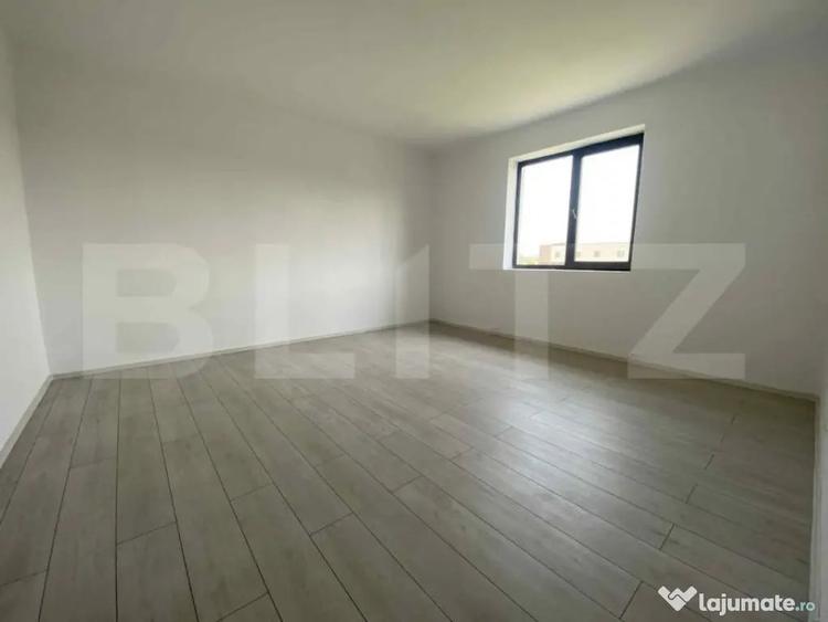 Casă cu 4 camere cu Teren 300 Mp în Preajba