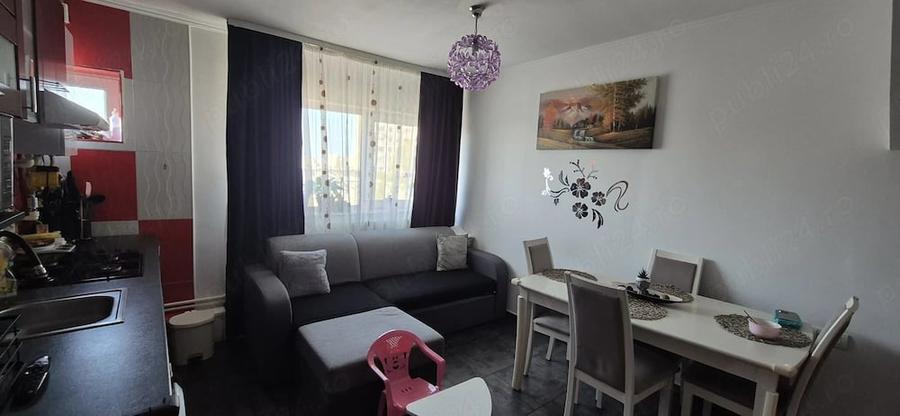 Apartament cu 2 camere decomandat în Casa de Cultură