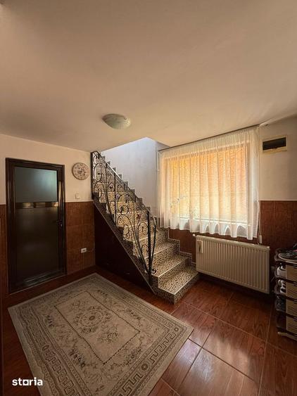Casă cu 4 camere cu Teren 140.7 Mp în Păulești
