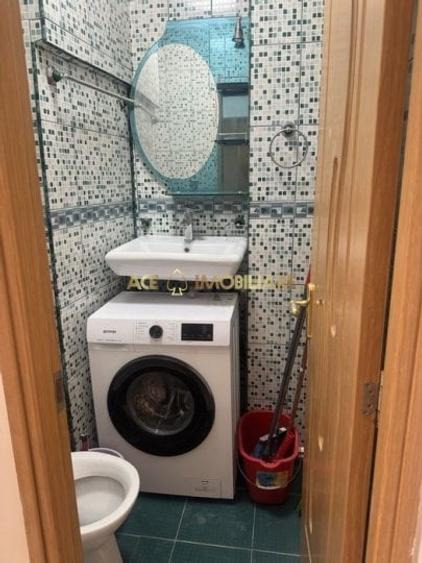 Apartament cu 3 camere decomandat, mobilat în Doamna Ghica