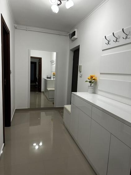Apartament cu 2 camere decomandat în UTA