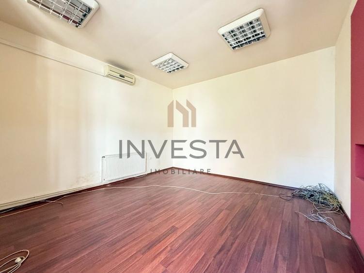 Casă individuală cu 4 camere cu Canalizare în Ultracentral
