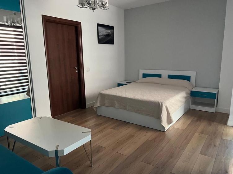 Inchiriez apartement tip studio langa Hotel Savoy - 2