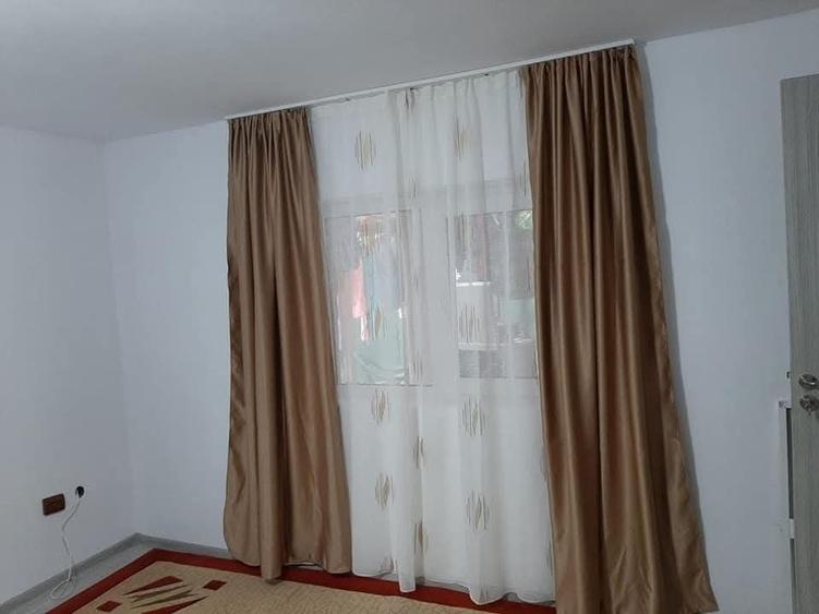 Casă cu 3 camere în Apostolache