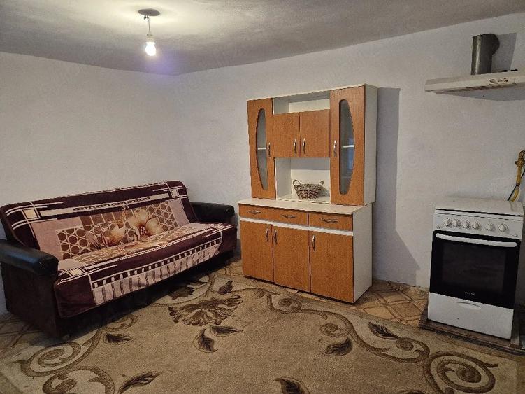 Casă cu 3 camere cu Teren 487 Mp în Central