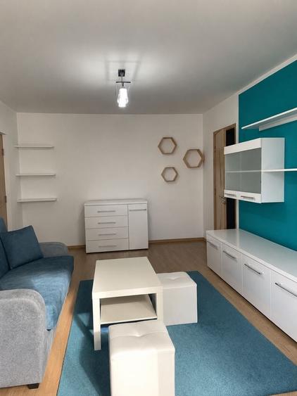 Apartament cu 2 camere semidecomandat în Central — fotografia 1