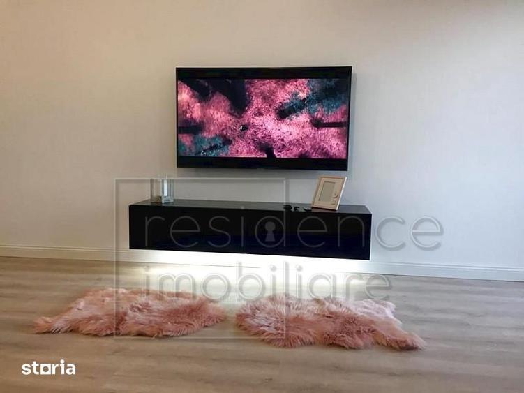 Apartament cu 3 camere semidecomandat, mobilat în Bună Ziua