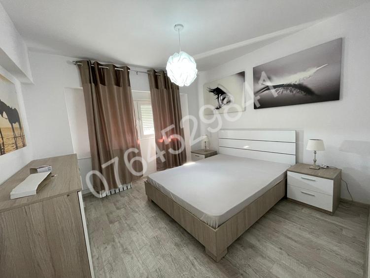 Apartament cu 3 camere semidecomandat în Iancului