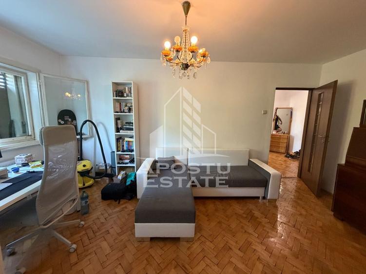 Apartament cu 2 camere decomandat în Aradului
