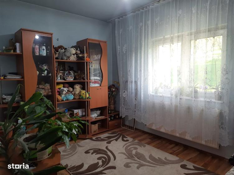 Casă cu 3 camere cu Teren 800 Mp în Central
