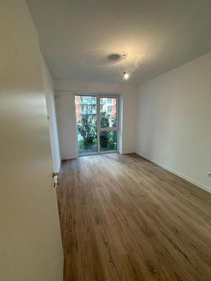 Apartament cu 3 camere decomandat în Theodor Pallady