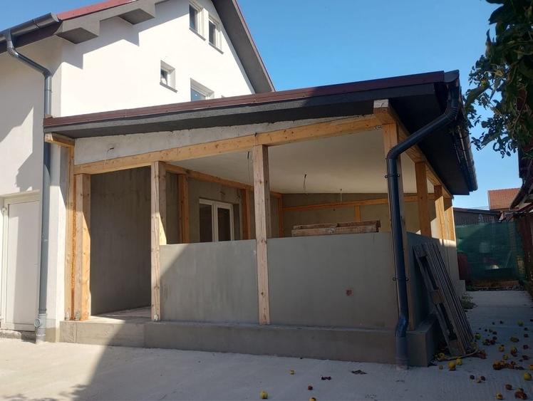 Casă cu 4 camere în Haieu