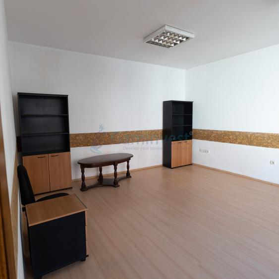 Spațiu comercial, de 382 mp, în Central