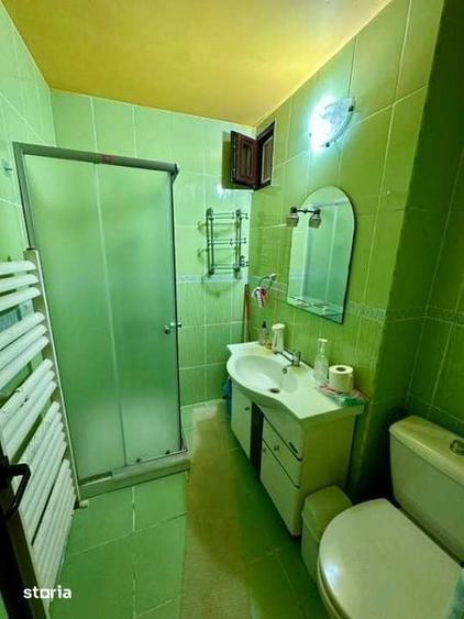 Vand apartament 3 camere, 62 mp, Aleea Plopilor, zona Decebal - 2
