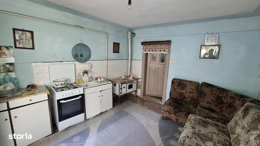 Casă cu 3 camere în Central
