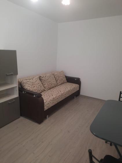Garsonieră decomandată în Zorilor