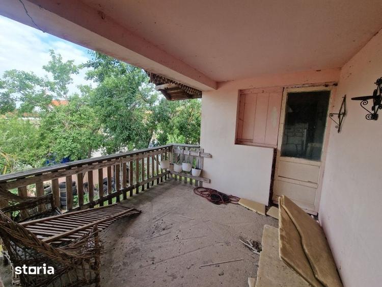 Casă cu 3 camere cu Teren 2096 Mp în Remetea Mare