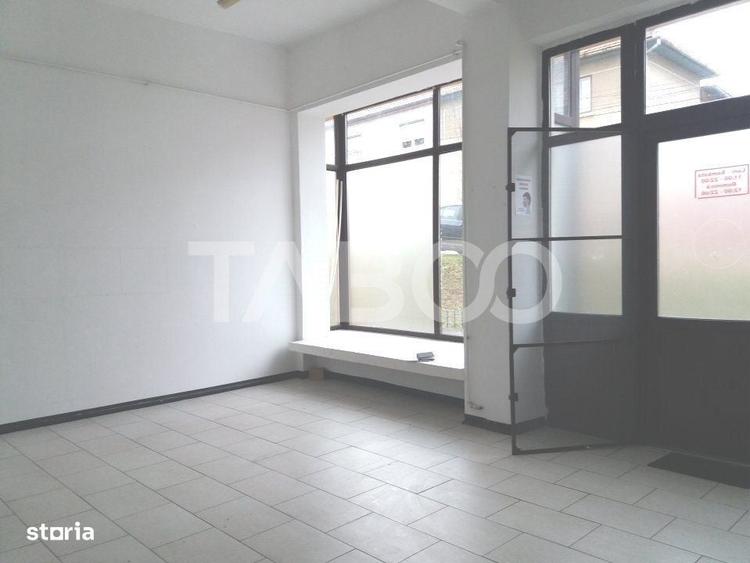 Spațiu comercial, de 80 mp, în Central
