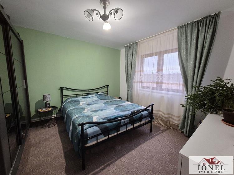 Casă individuală cu 3 camere cu Teren 1521 Mp în Sântimbru