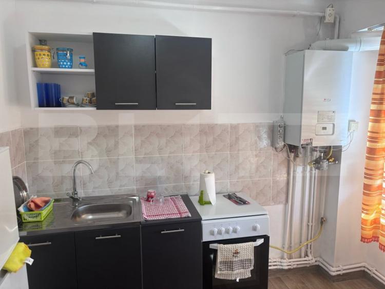 Apartament cu 2 camere decomandat în Micro 20