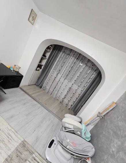 Apartament cu 3 camere decomandat, mobilat în Mircea cel Bătrân