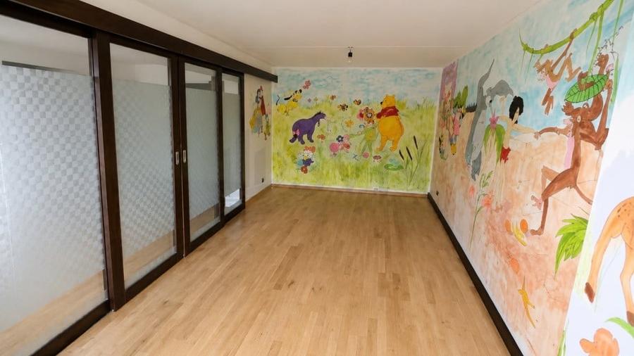 Apartament cu 4 camere decomandat în Crângași