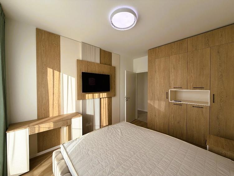 Apartament cu 2 camere semidecomandat, mobilat în Tractorul