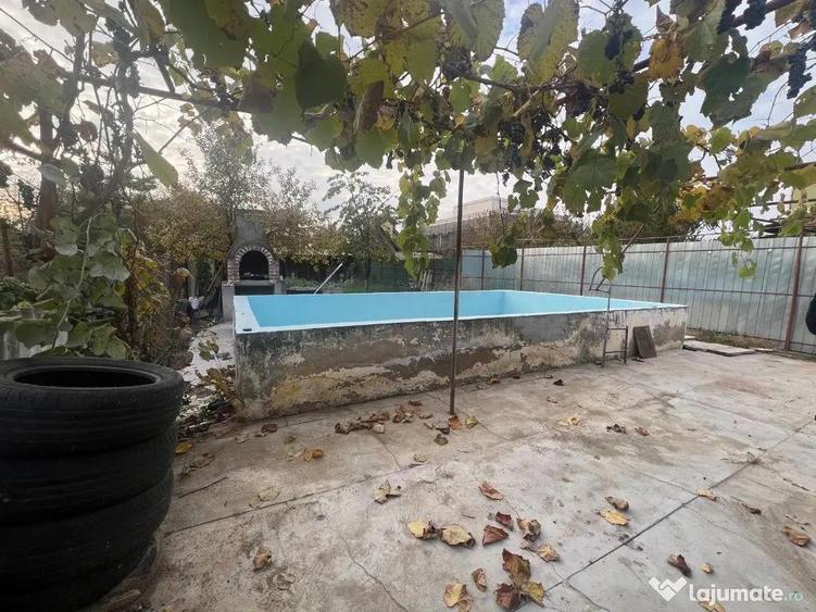 Apartament cu 4 camere decomandat în Aradul Nou