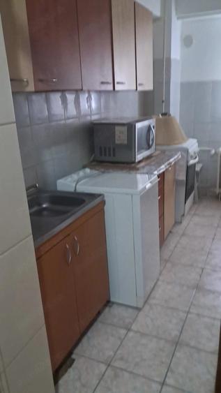 Apartament cu 2 camere decomandat în Rahova
