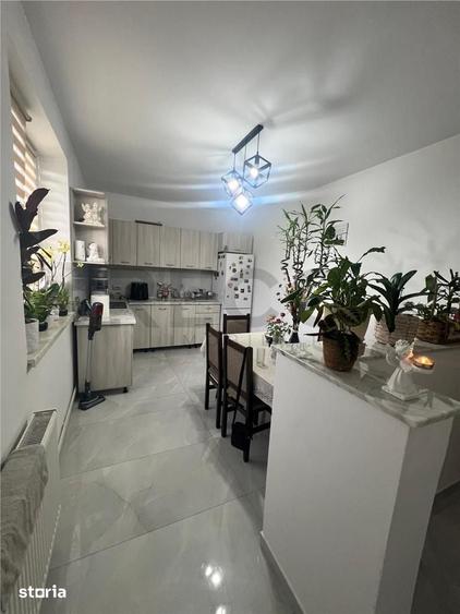 Apartament cu 3 camere în Aștileu